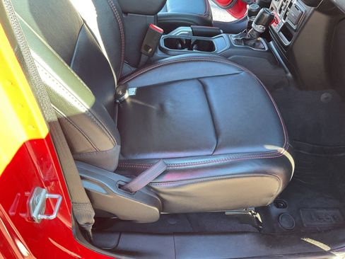 Used 2022 Jeep Gladiator Rubicon w/ LED Lighting Group image 28