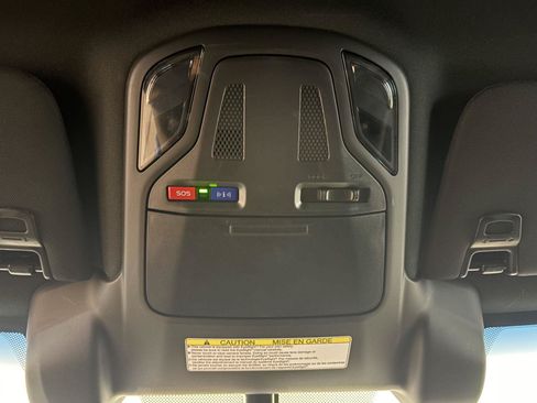 Used 2022 Subaru Outback Wilderness AWD/4WD image 31