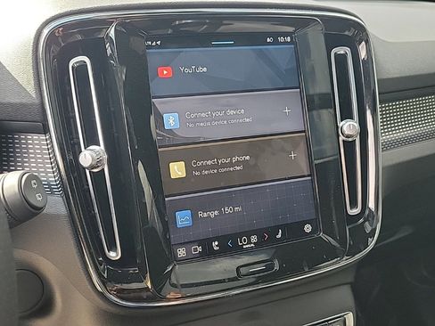 Used 2021 Volvo XC40 P8 Recharge w/ Advanced Package image 20