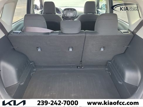 Used 2020 Kia Soul S FWD image 10