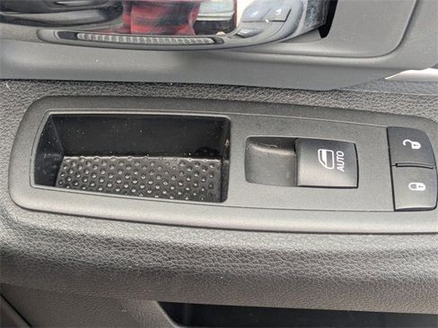 Used 2024 RAM 1500 Classic SLT image 31