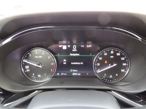 Used 2023 Buick Envision Avenir image 21