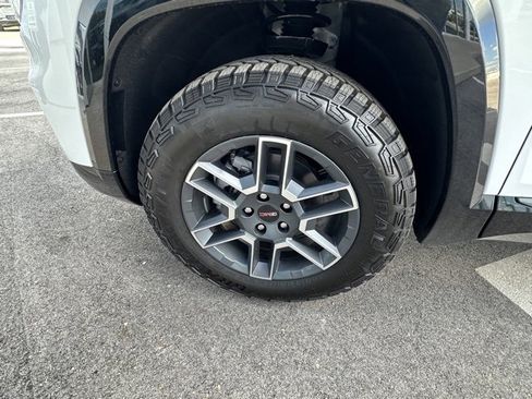 New 2026 GMC Terrain AT4 w/ Convenience Package III image 9