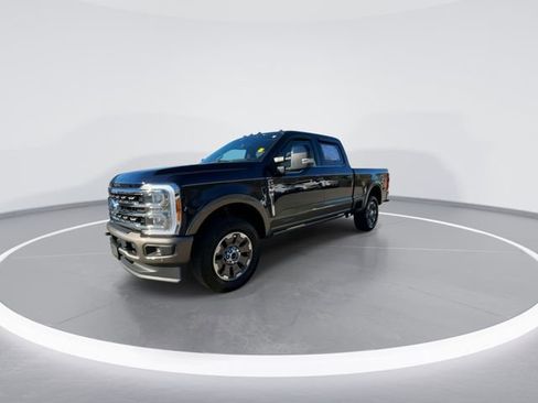 Used 2023 Ford F250 King Ranch image 4