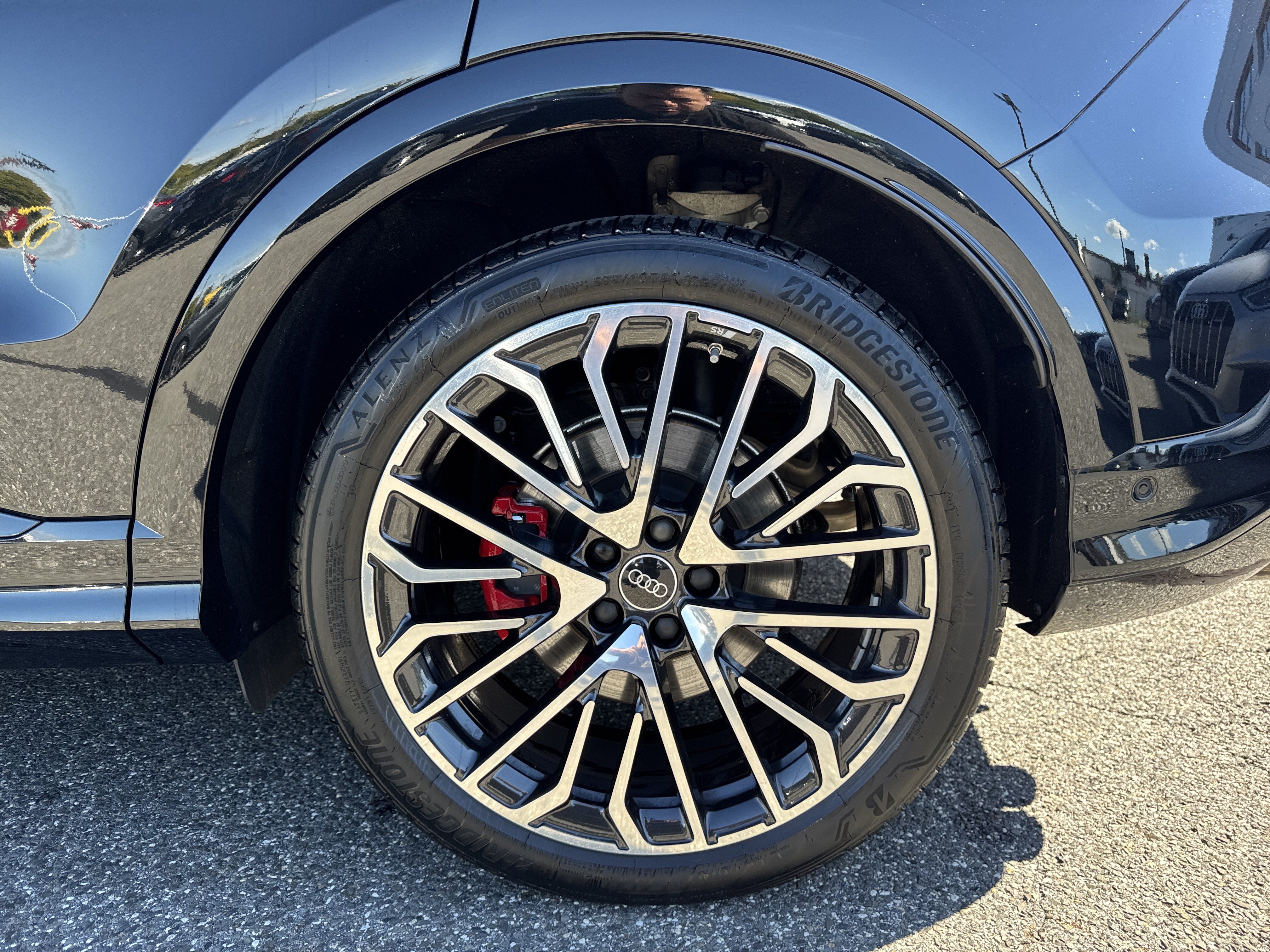 Used 2025 Audi SQ5 Premium Plus w/ Premium Plus Package AWD/4WD image 5
