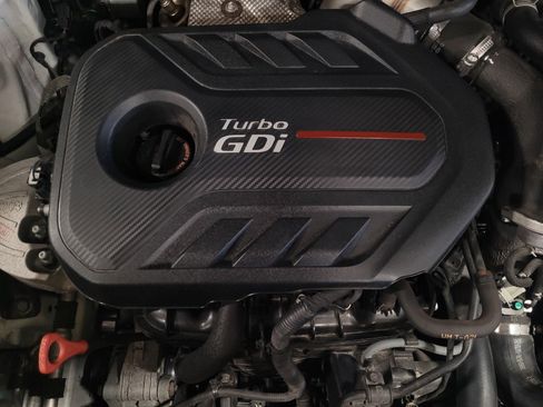 Used 2017 Hyundai Santa Fe Sport image 30