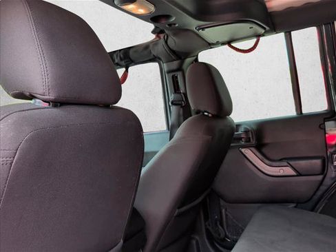 Used 2018 Jeep Wrangler Unlimited Sport S AWD/4WD image 15