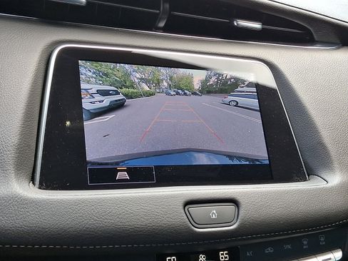 Used 2023 Cadillac XT4 Premium Luxury w/ Technology Package AWD/4WD image 18