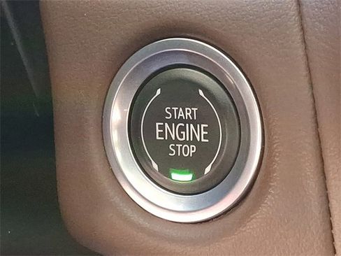 Used 2023 Chevrolet Suburban High Country w/ Premium Package 2 image 21