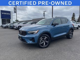 Certified 2024 Volvo XC40 B5 Core AWD/4WD video 1