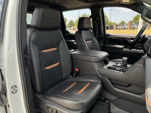 Used 2024 GMC Sierra 1500 AT4 w/ AT4 Premium Package AWD/4WD image 33