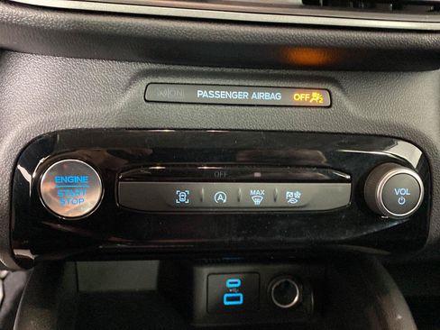 Used 2023 Ford Escape Active w/ Tech Pack #1 AWD/4WD image 5