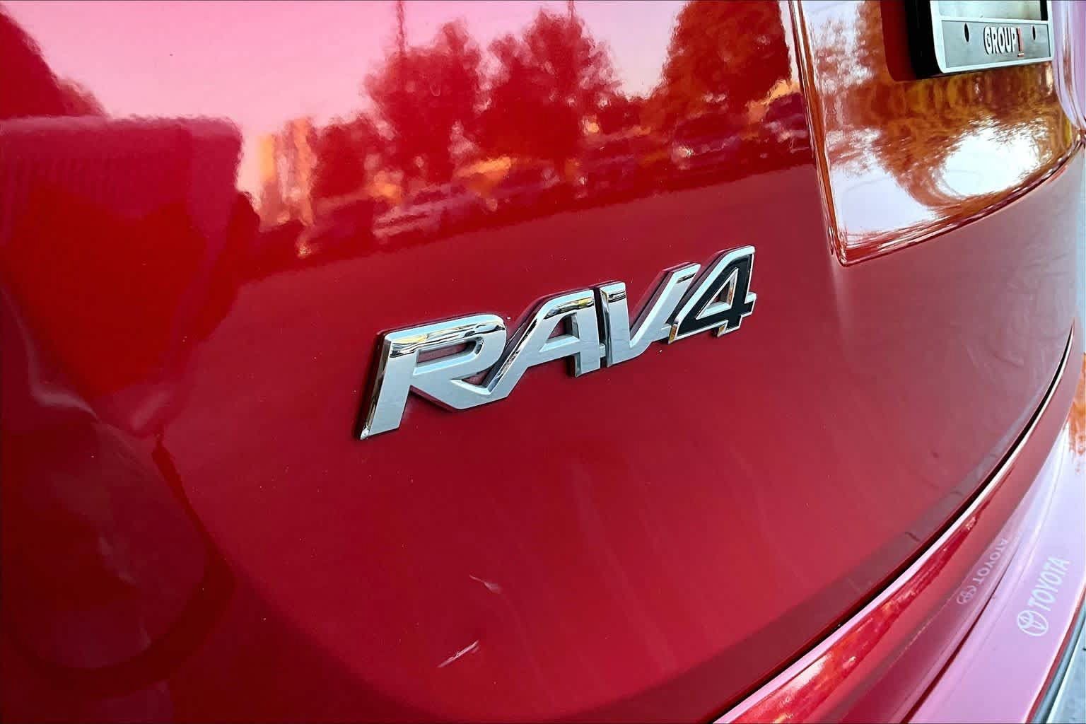 Used 2016 Toyota RAV4 Limited w/ Advanced Technology Package FWD image 30