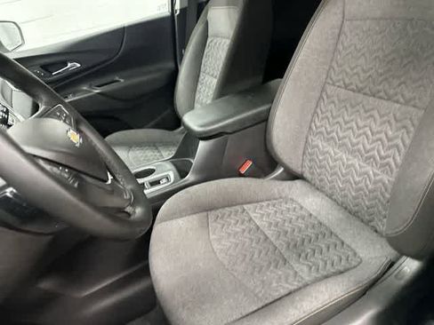Used 2024 Chevrolet Equinox LT FWD image 10