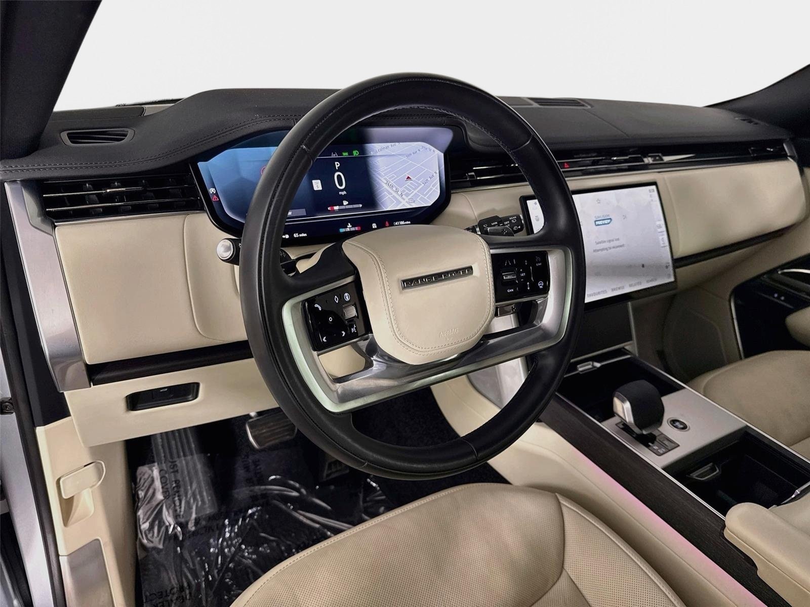 Used 2024 Land Rover Range Rover Long Wheelbase SE AWD/4WD image 9