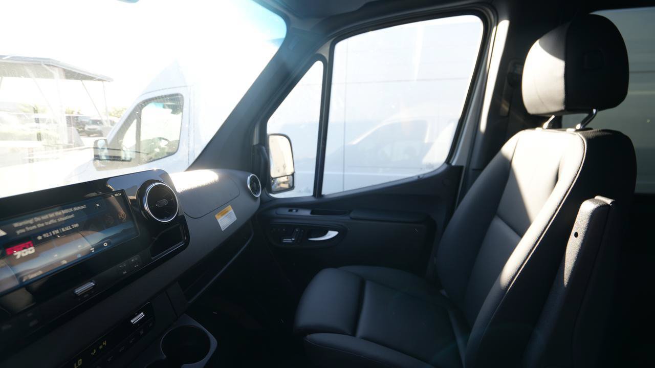 New 2026 Mercedes-Benz Sprinter 2500 image 12