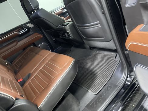 Used 2024 GMC Sierra 1500 Denali Ultimate AWD/4WD image 21