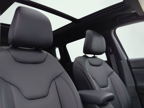 New 2026 Jeep Compass Limited AWD/4WD image 11