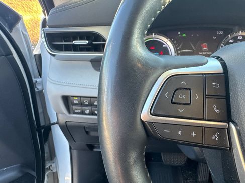 Used 2022 Toyota Highlander Limited AWD/4WD image 17