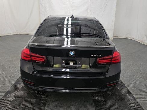 Used 2018 BMW 330i Sedan w/ Premium Package image 6