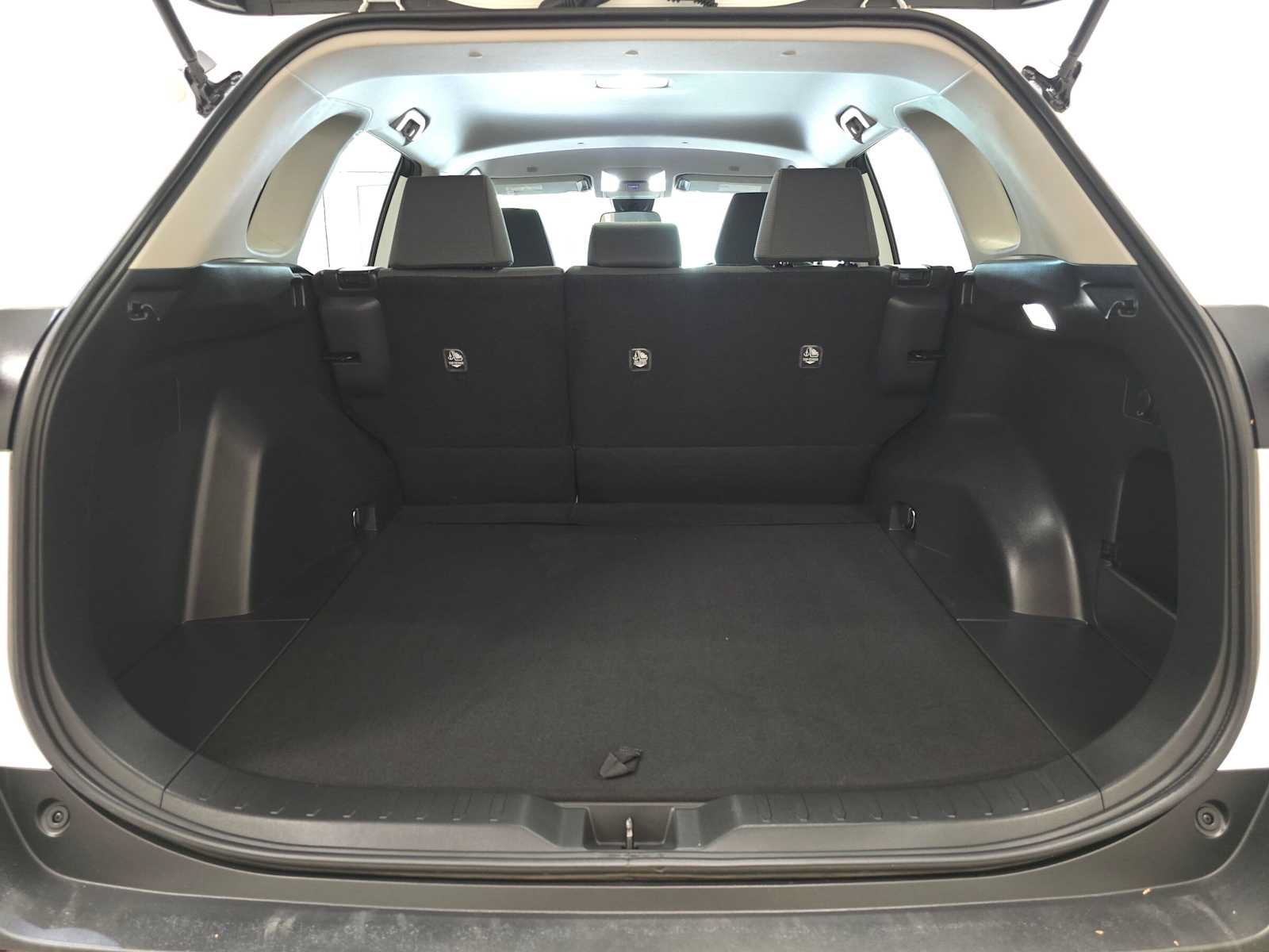 Certified 2024 Toyota RAV4 XLE AWD/4WD image 30