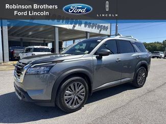 Used 2023 Nissan Pathfinder SL w/ SL Premium Package FWD video 1