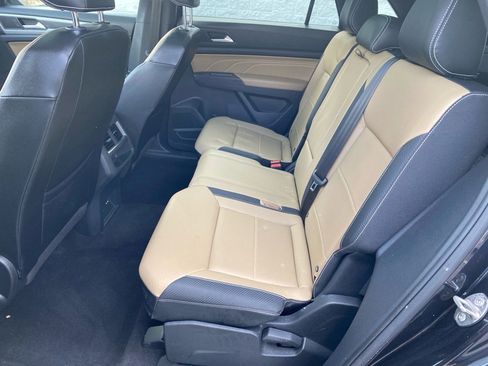 Used 2022 Volkswagen Atlas Cross Sport SEL image 22