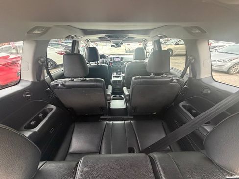 Used 2017 Honda Pilot Elite image 23