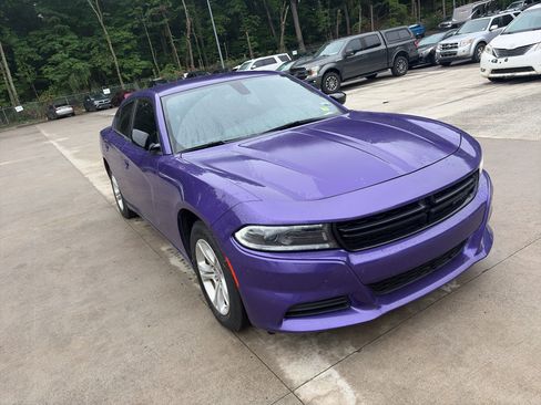 Used 2023 Dodge Charger SXT RWD image 2