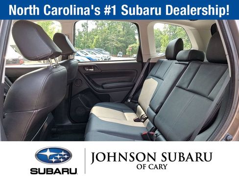Used 2018 Subaru Forester 2.5i Touring AWD/4WD image 22