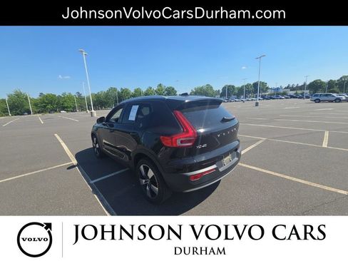 Used 2019 Volvo XC40 T5 Momentum AWD/4WD image 8