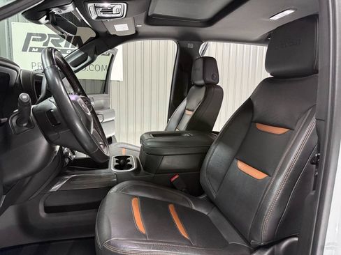 Used 2022 GMC Sierra 2500 AT4 w/ AT4 Premium Plus Package AWD/4WD image 19