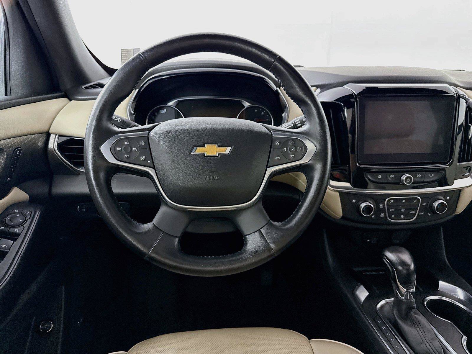 Used 2022 Chevrolet Traverse Premier AWD/4WD image 33