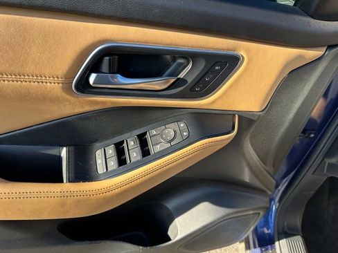 Used 2022 Nissan Rogue Platinum w/ Head-Up Display Package image 19