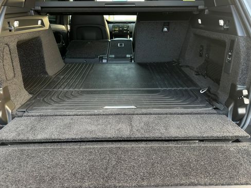 New 2025 Land Rover Range Rover SE image 16