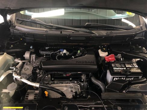 Used 2016 Nissan Rogue SV w/ SV Premium Package FWD image 11