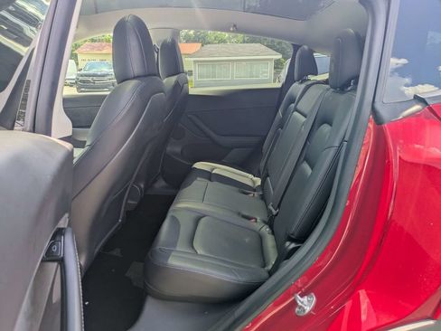 Used 2021 Tesla Model Y Long Range AWD/4WD image 15