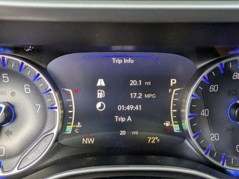 New 2026 Chrysler Pacifica Select image 10