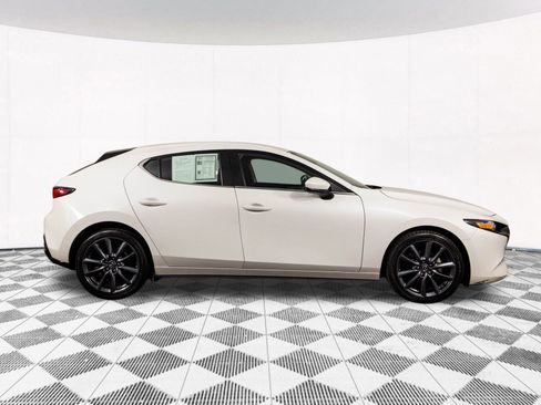 Used 2023 MAZDA MAZDA3 s image 17