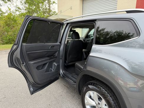 Used 2018 Volkswagen Atlas SE AWD/4WD image 31