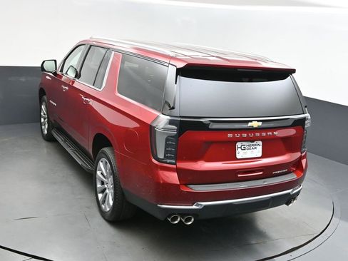 New 2025 Chevrolet Suburban Premier image 34