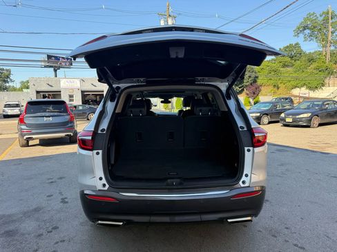 Used 2019 Buick Enclave Premium image 28