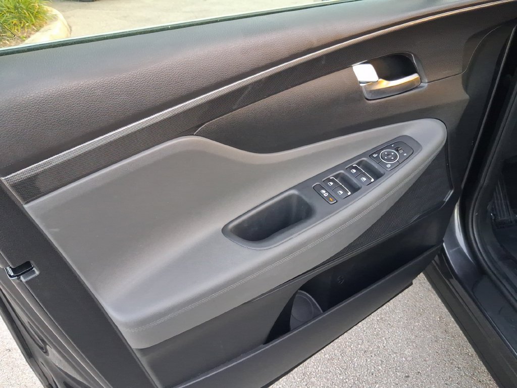 Used 2023 Hyundai Santa Fe SEL FWD image 18