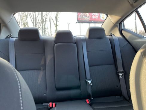 Used 2025 Nissan Altima 2.5 SV image 37