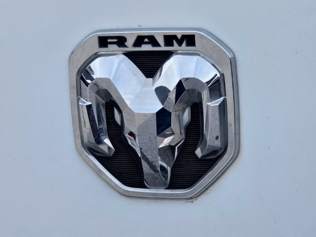 Used 2025 RAM ProMaster 2500 w/ Convenience Group FWD image 29