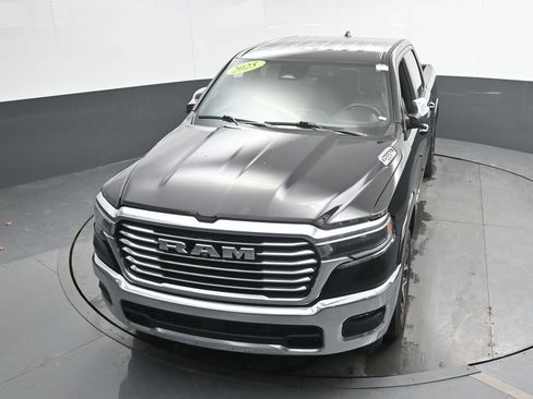 Used 2025 RAM 1500 Laramie image 37