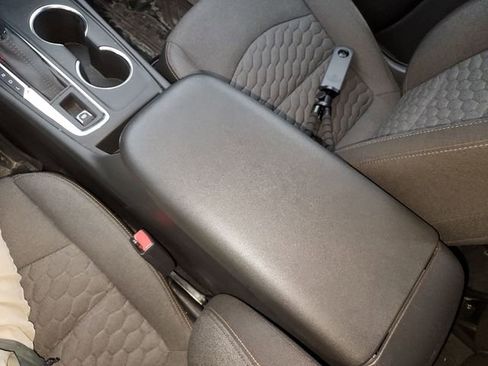 Certified 2021 Chevrolet Equinox LT image 23