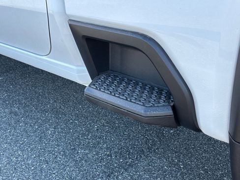 New 2026 GMC Sierra 2500 Pro w/ Convenience Package image 25