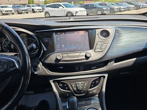 Used 2019 Buick Envision Premium w/ Driver Confidence Package AWD/4WD image 19