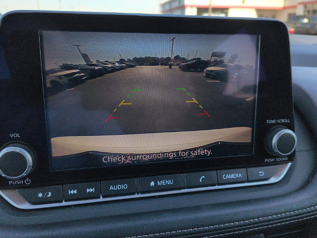 Used 2025 Nissan Rogue S FWD image 19